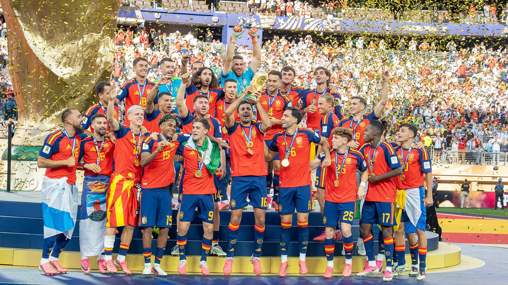 Selección Española celebrando el título de campeona del mundo 2026